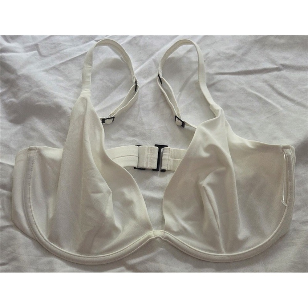NWOT CUUP 36F 38E Scoop Underwire White Bikini Swim Top 128897